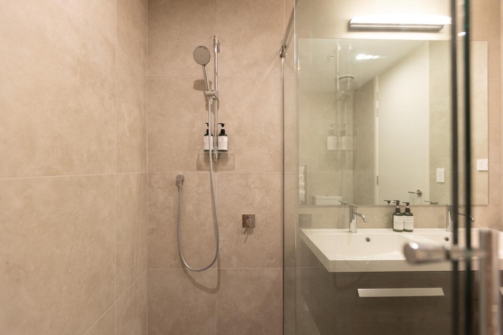 כרייסטצ'רץ' Luxury 2 Bedroom Cbd Apartment With Free Parking מראה חיצוני תמונה